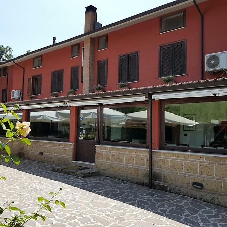 Вілла Agriturismo Ricciardelli Contrada  Екстер'єр фото