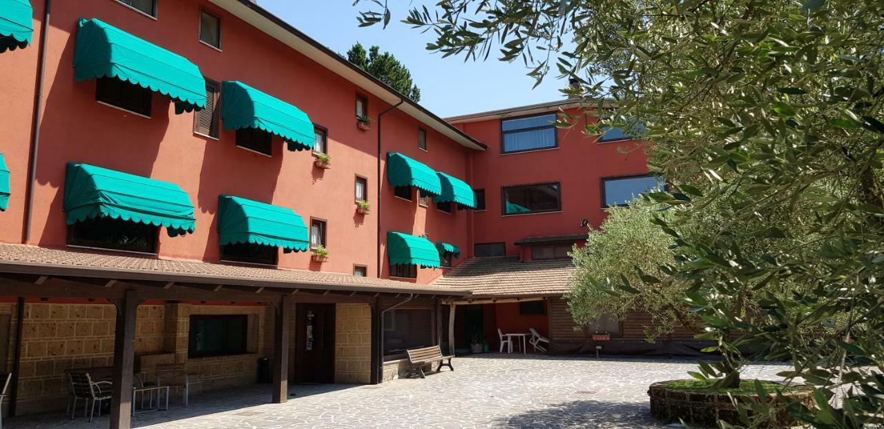 Вілла Agriturismo Ricciardelli Contrada  Екстер'єр фото