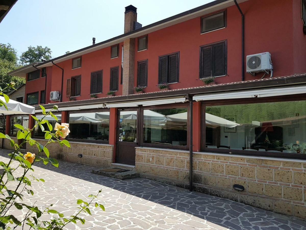 Вілла Agriturismo Ricciardelli Contrada  Екстер'єр фото
